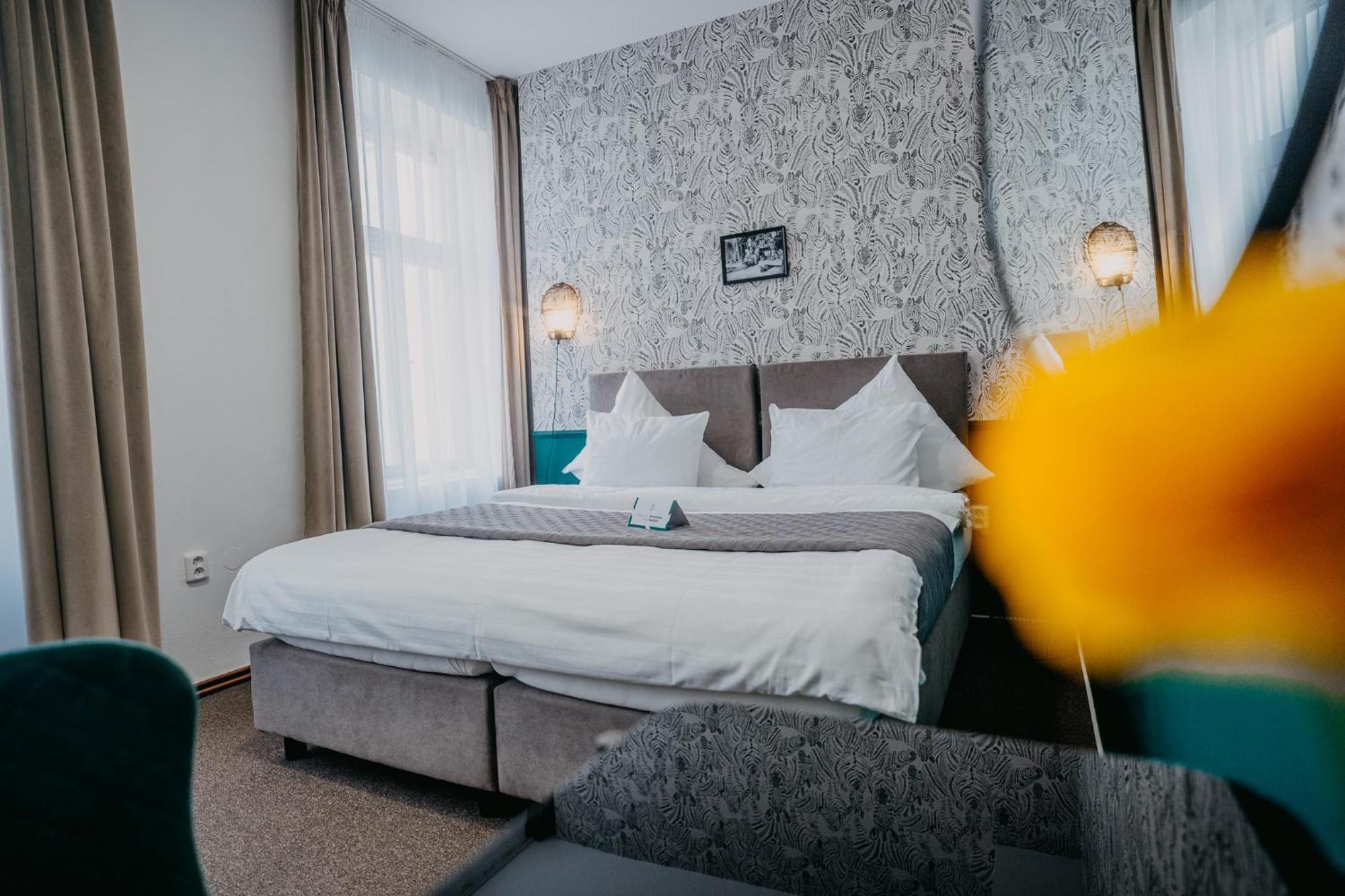 House Hotel Hradec Kralove Exterior photo